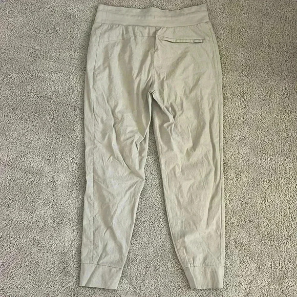 Athleta Trekkie North Jogger Size 8 Hiking Pants - Picture 2 of 5